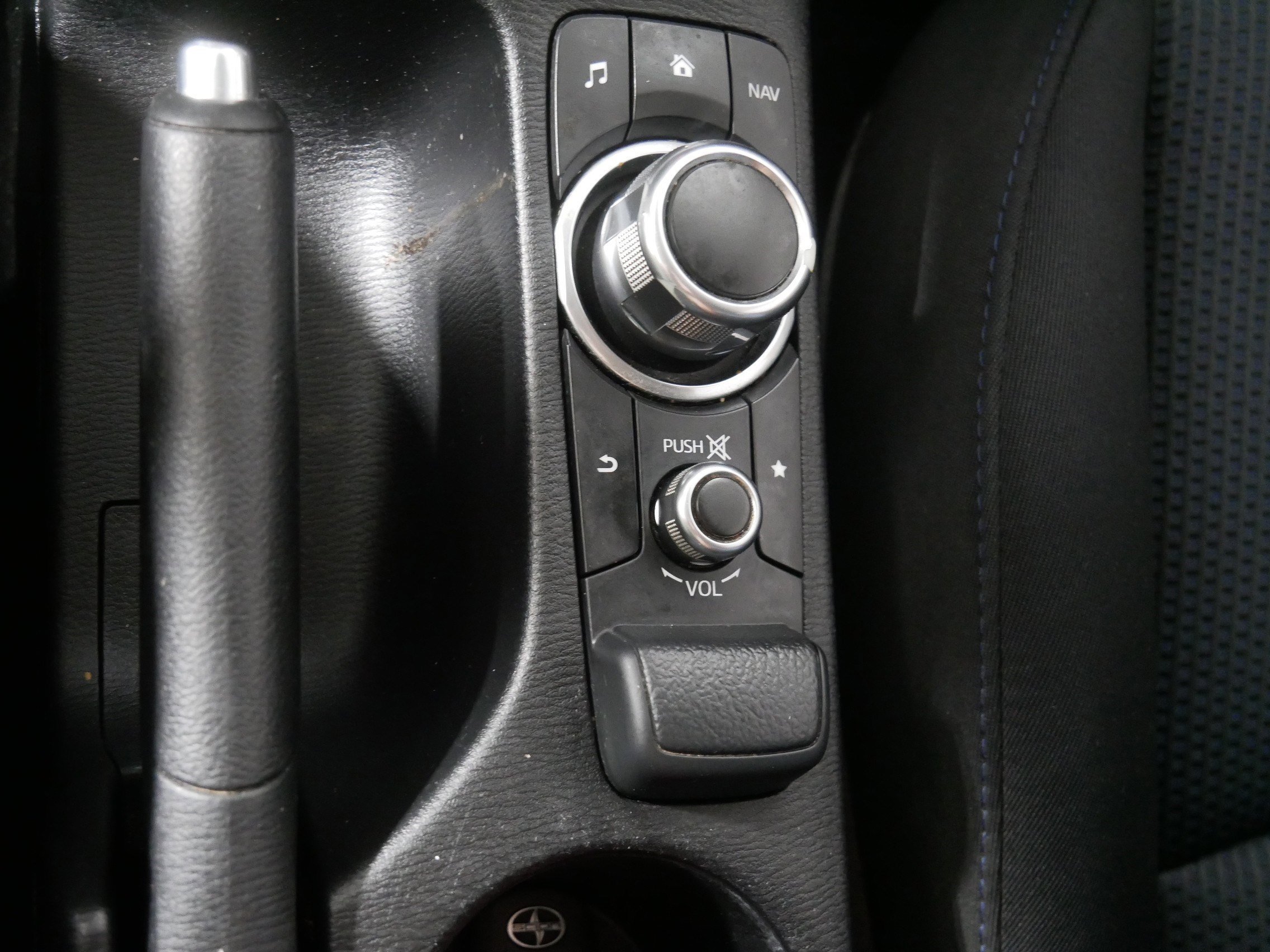 2016 Scion iA photo 28