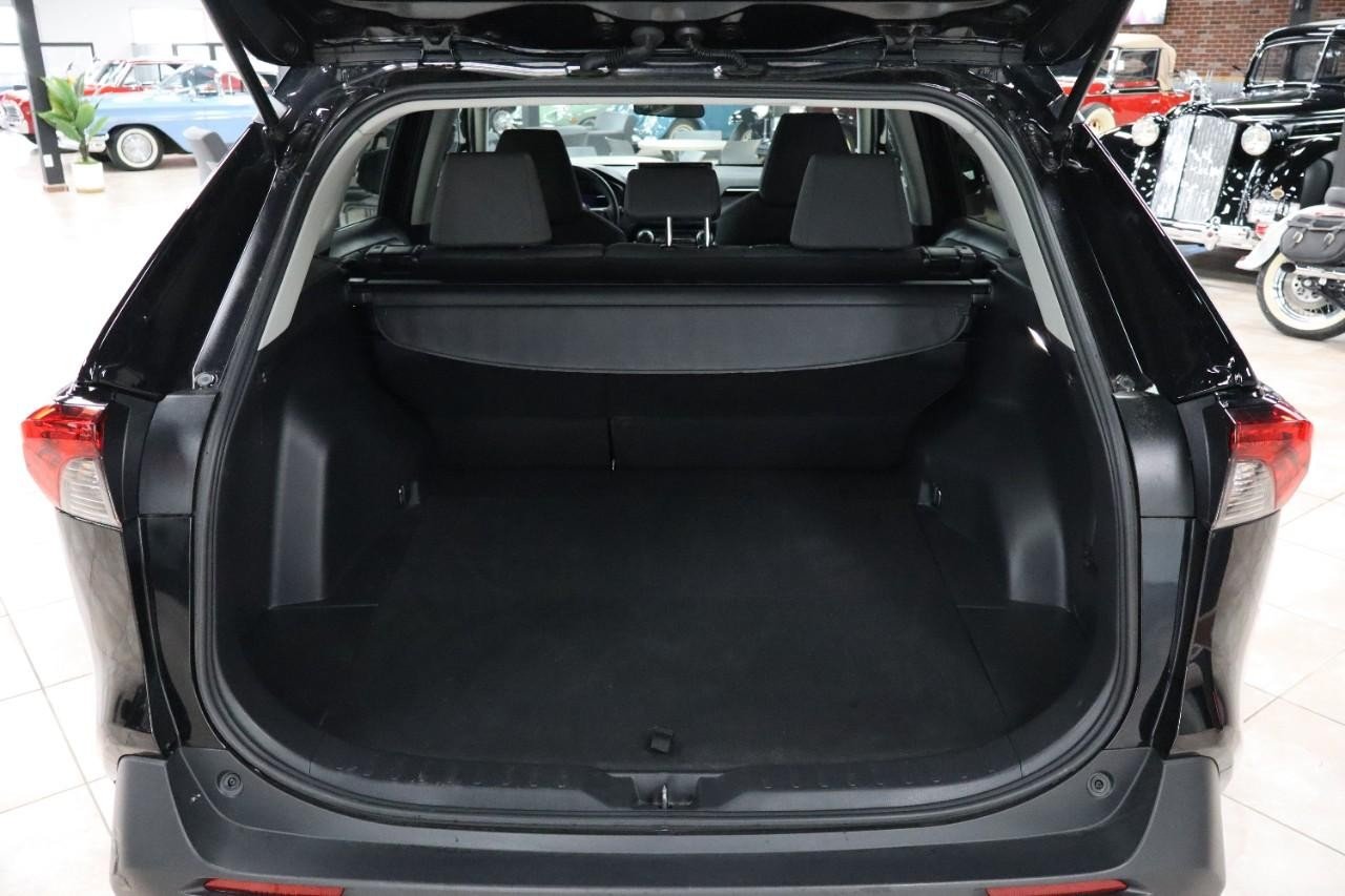 2024 Toyota RAV4 XLE photo 15