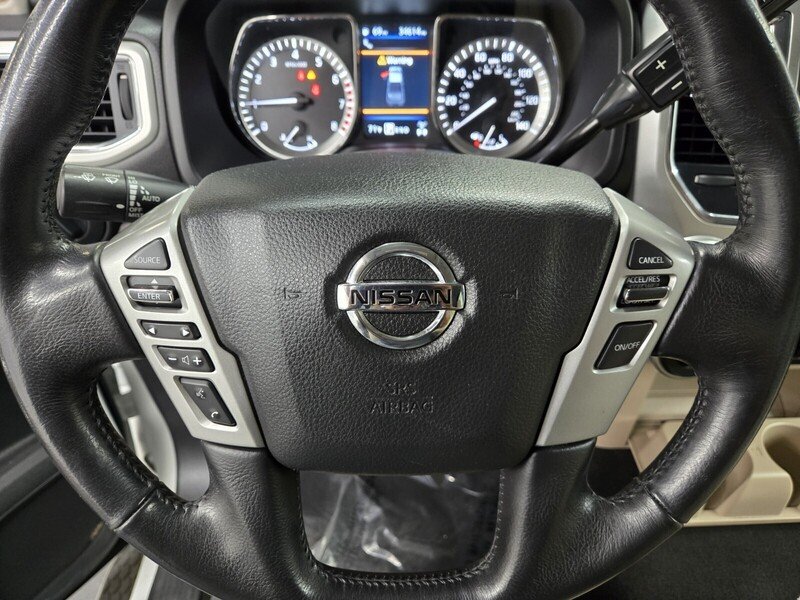 2019 Nissan Titan SV photo 13