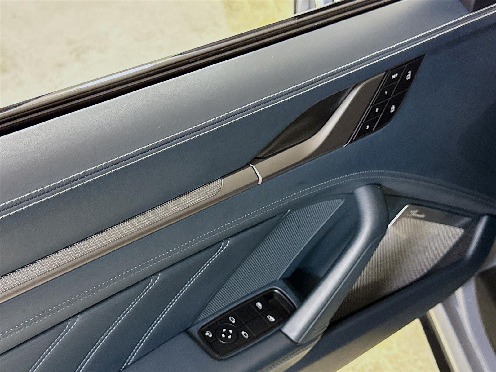 2023 Porsche 911 4S photo 12