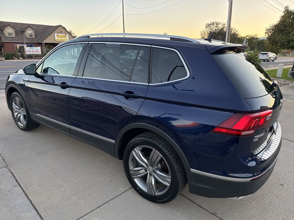 2021 Volkswagen Tiguan R-Line Black SEL photo 4