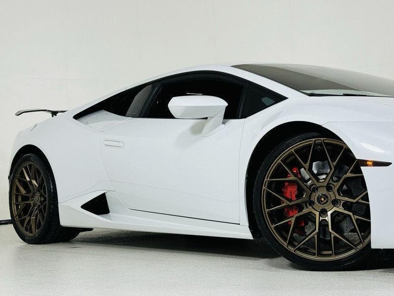2019 Lamborghini Huracan photo 5
