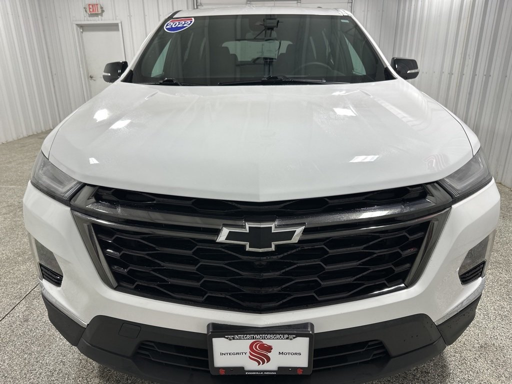 2022 Chevrolet Traverse Leather photo 2