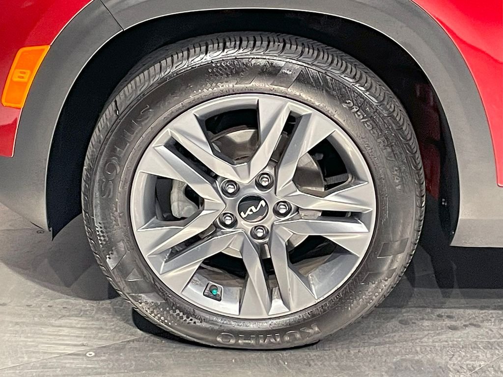 2023 Kia Seltos S photo 30