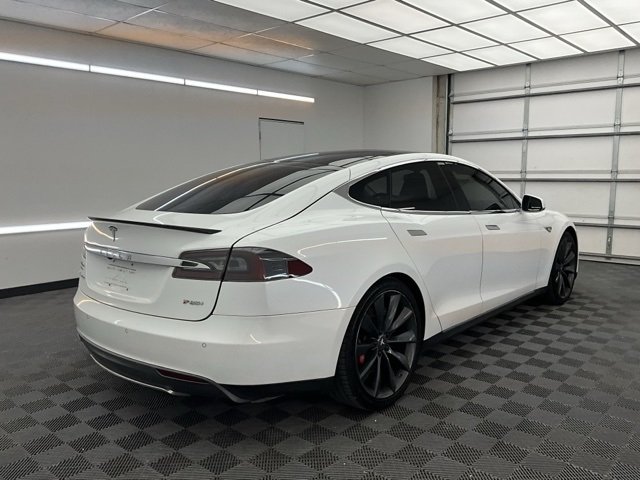 2014 Tesla Model S photo 21