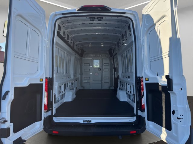 2025 Ford Transit Cargo Van photo 10
