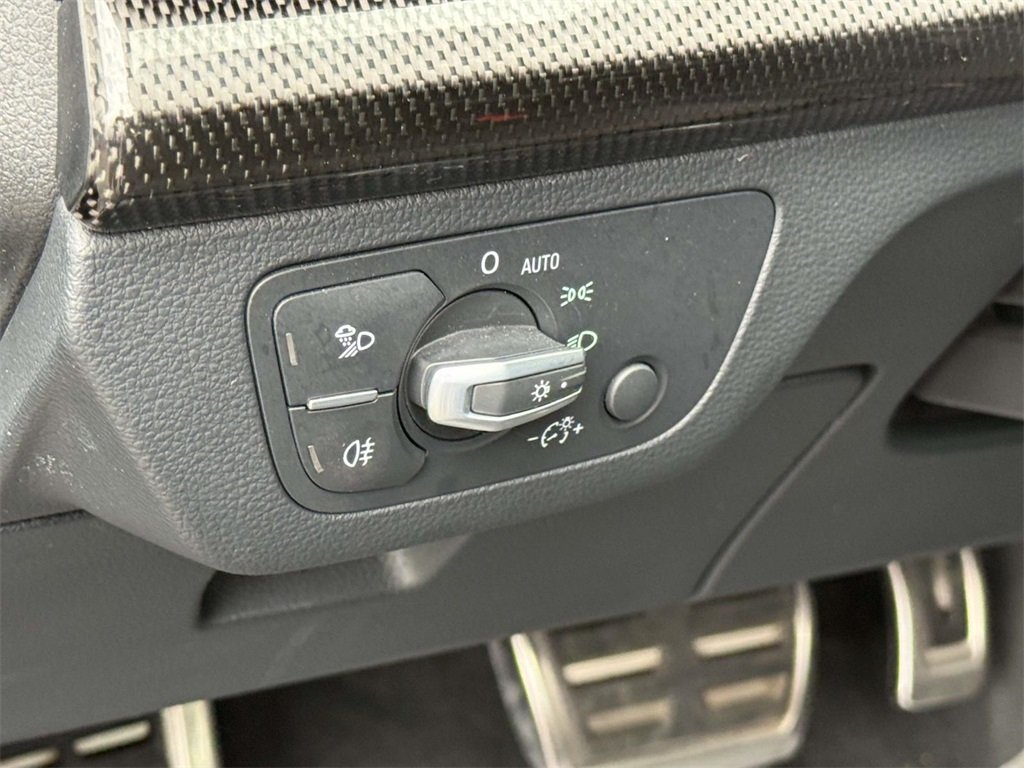 2022 Audi SQ5 Premium Plus photo 28