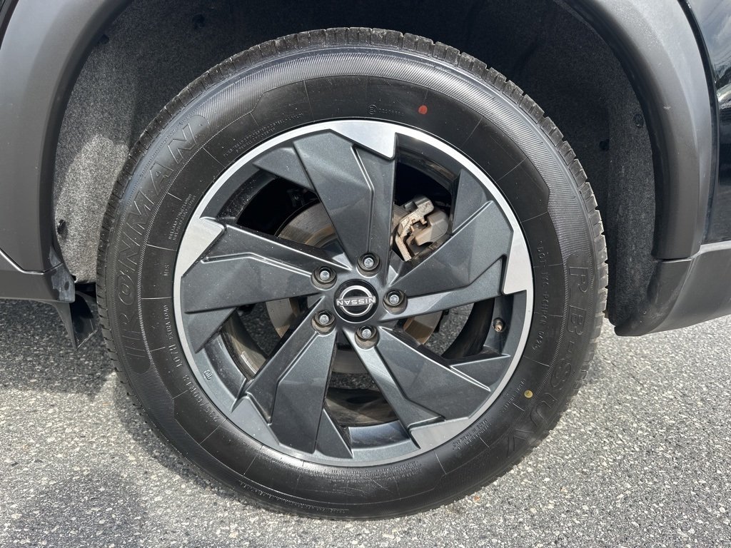 2024 Nissan Rogue SV photo 28