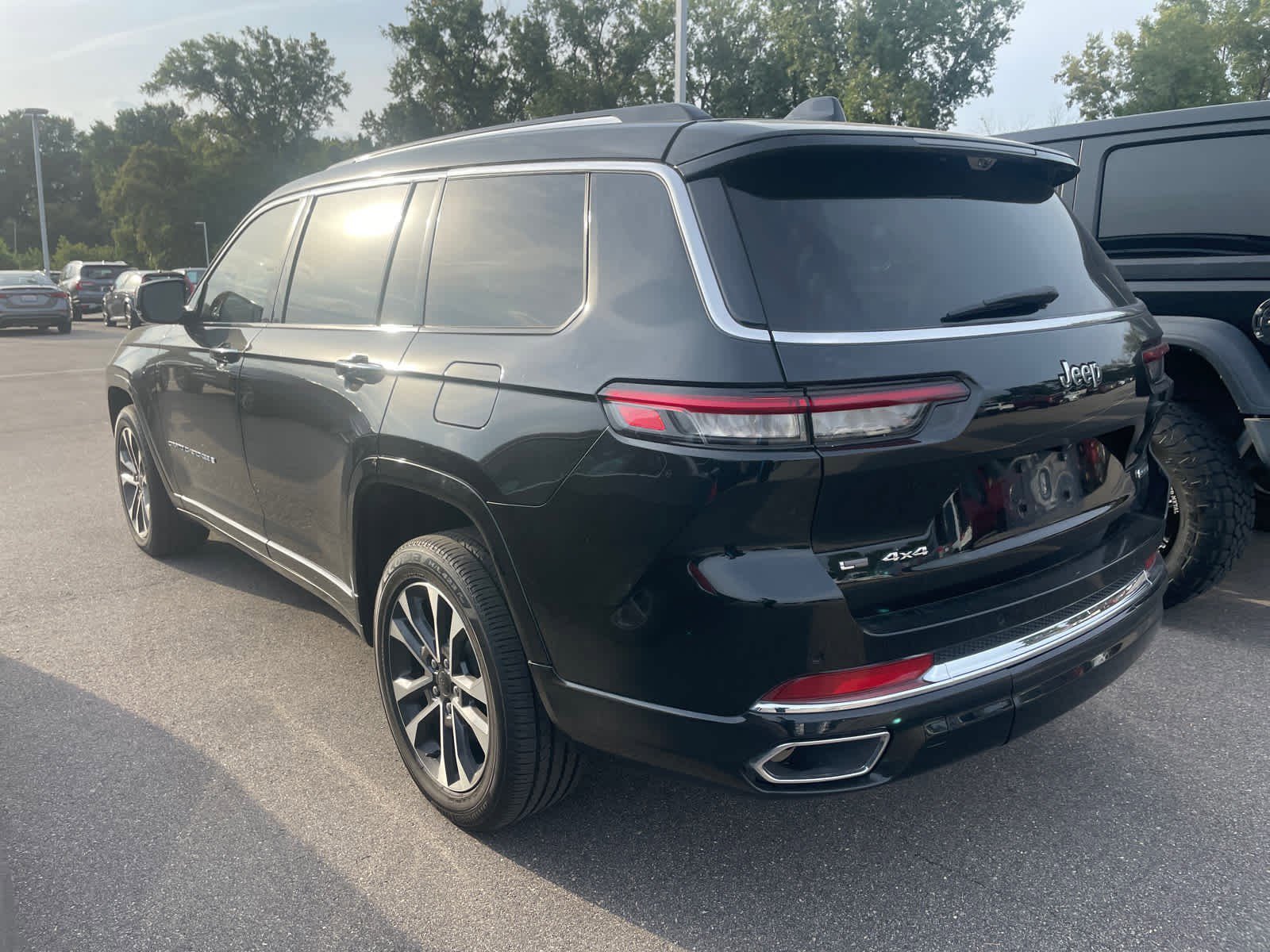 2021 Jeep Grand Cherokee Overland photo 5