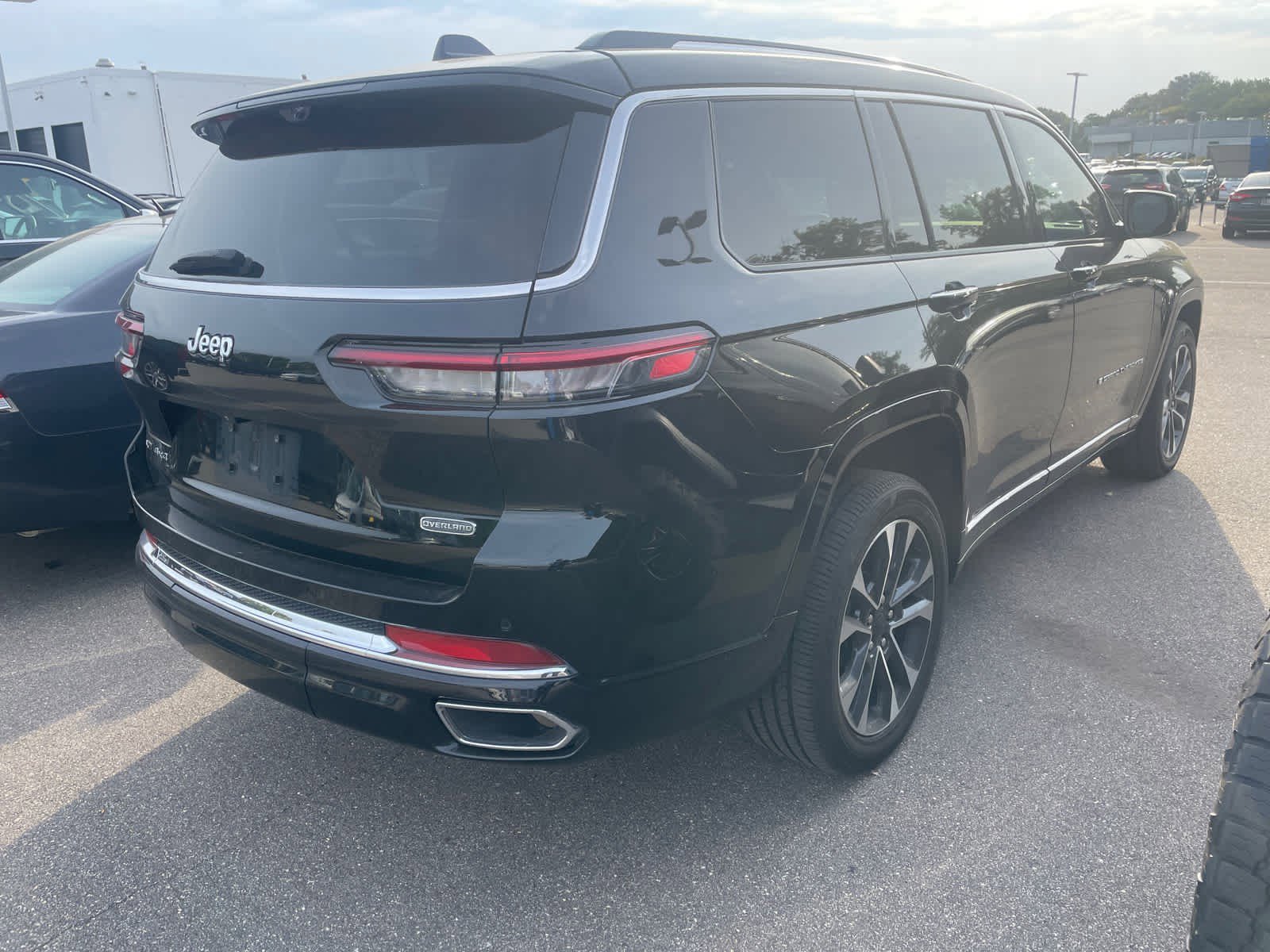 2021 Jeep Grand Cherokee Overland photo 4