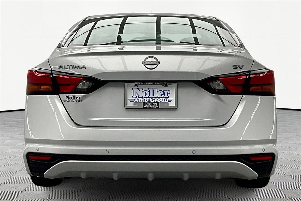 2024 Nissan Altima 2.5 SV photo 4