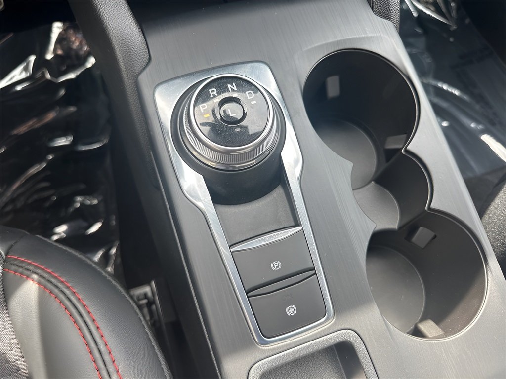 2024 Ford Escape ST-Line photo 15