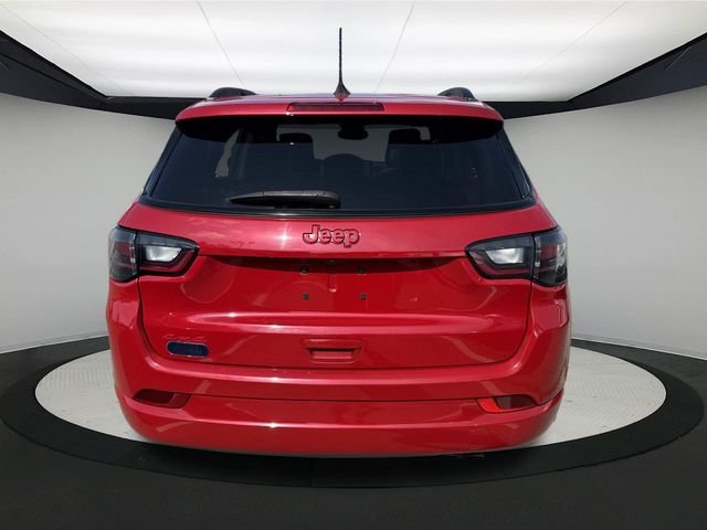 2022 Jeep Compass Limited photo 4