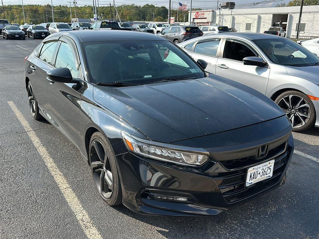 2018 Honda Accord Sport photo 2