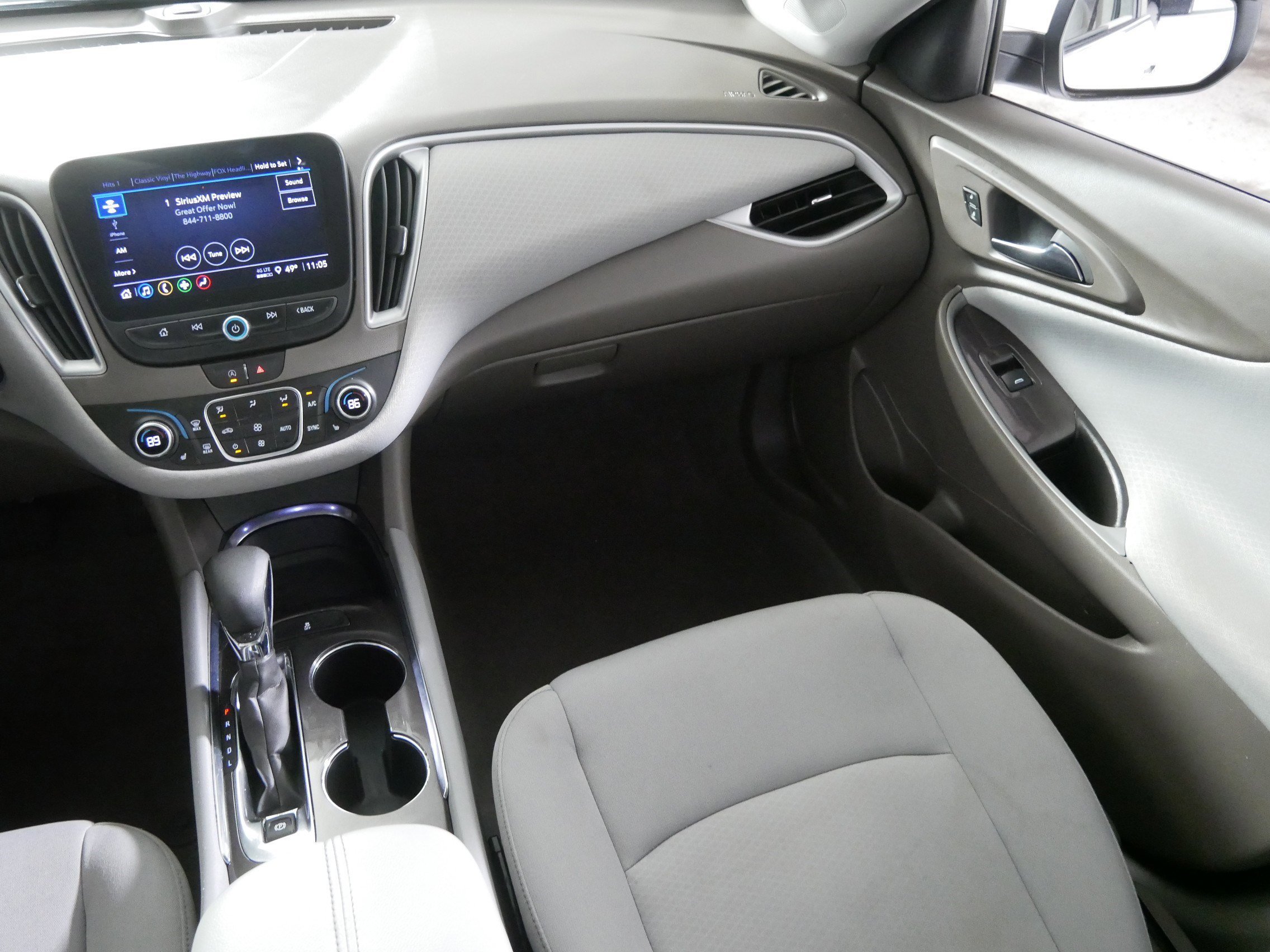 2023 Chevrolet Malibu 1LT photo 11
