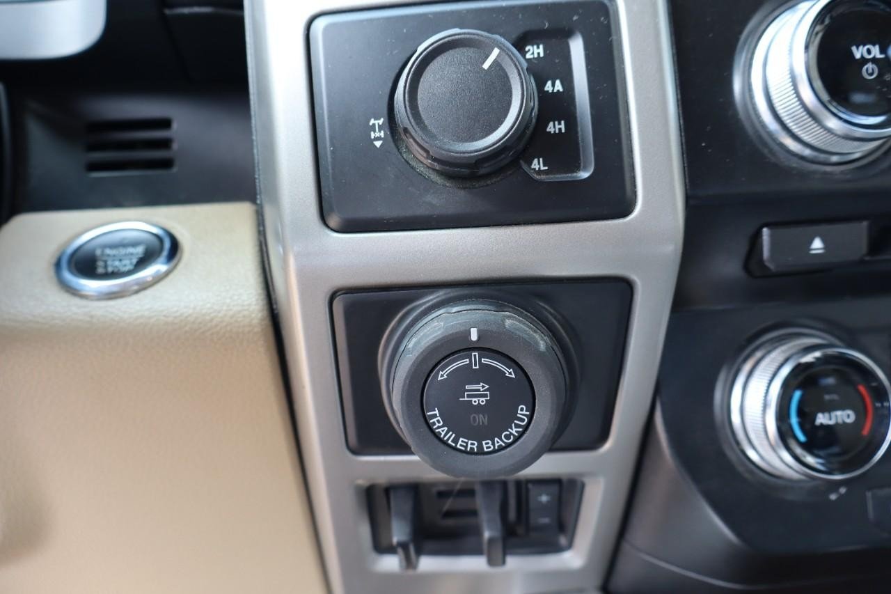 2016 Ford F-150 Lariat photo 13