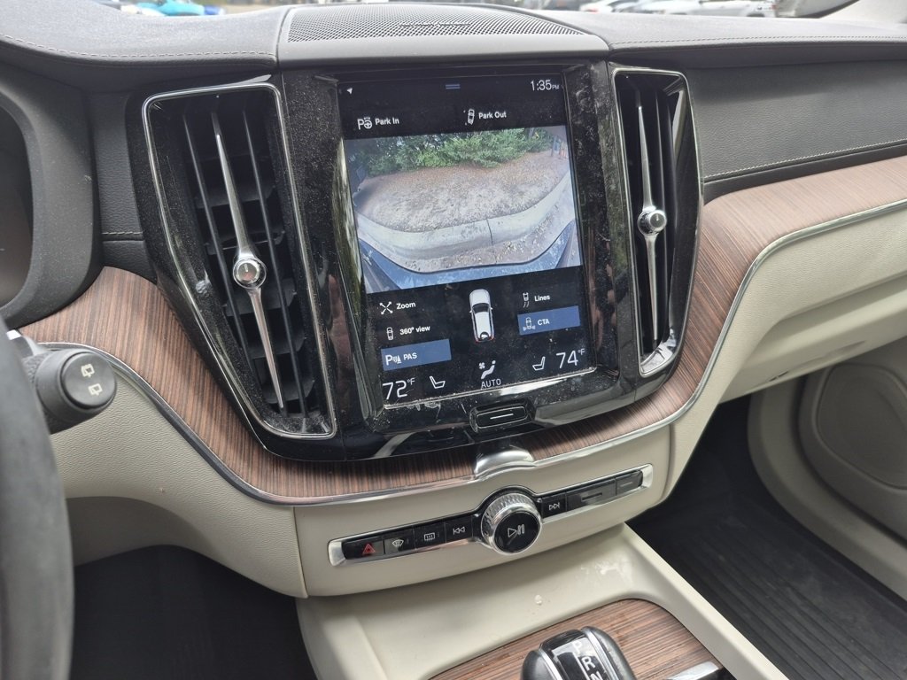 2019 Volvo XC60 T5 Inscription photo 16