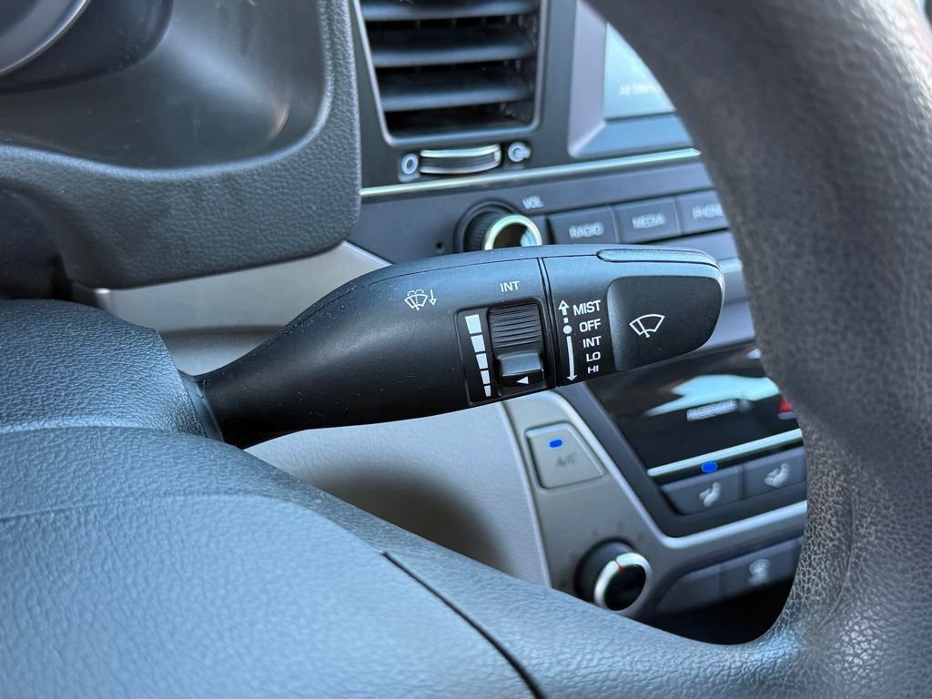 2017 Hyundai Elantra SE photo 20