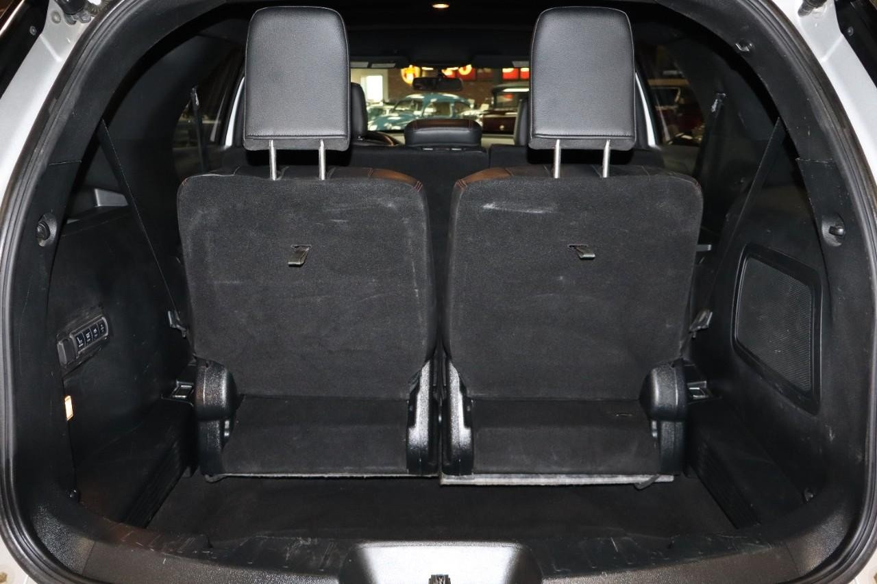 2019 Ford Explorer Sport photo 19
