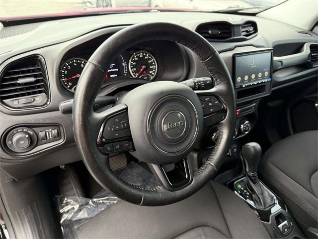 2017 Jeep Renegade Latitude North Edition photo 2