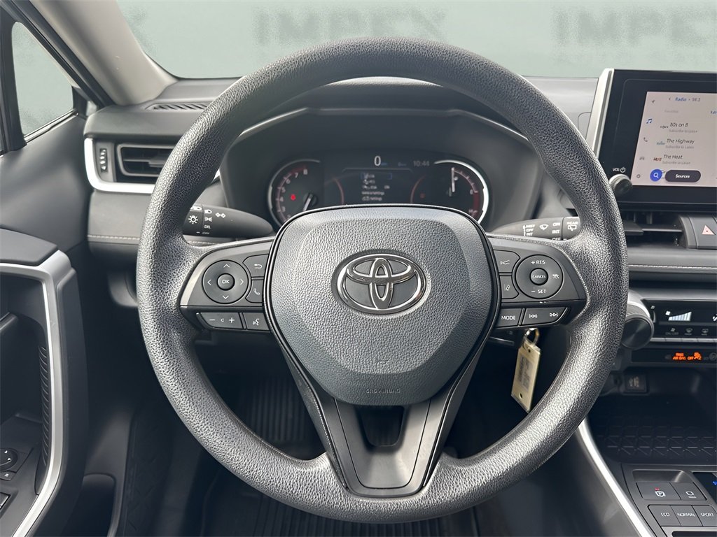 2025 Toyota RAV4 LE photo 12