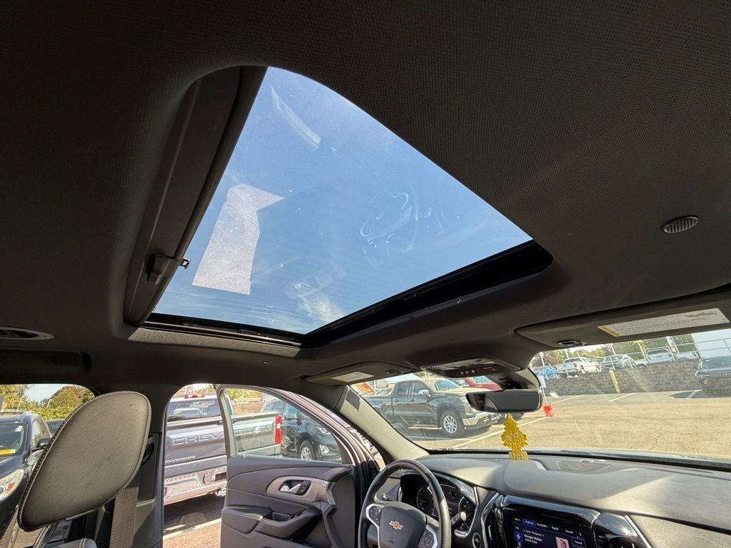2023 Chevrolet Traverse Leather photo 19