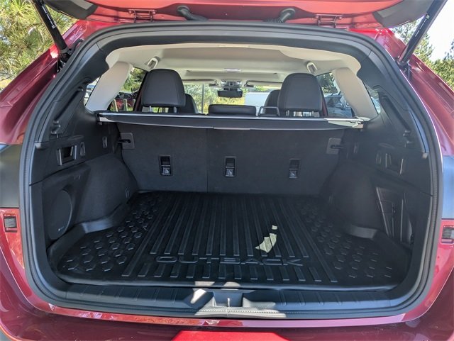2023 Subaru Outback Touring photo 4