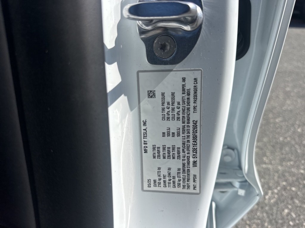 2025 Tesla Model 3 Long Range photo 34
