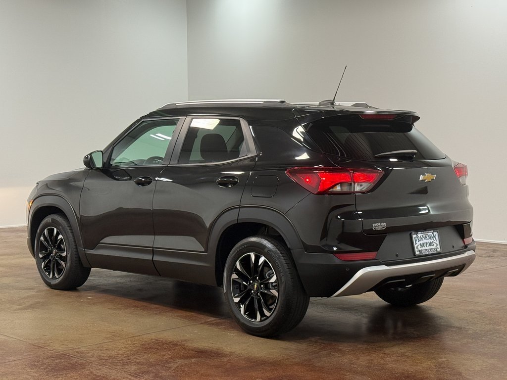 2022 Chevrolet Trailblazer LT photo 3
