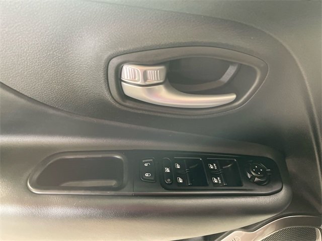 2023 Jeep Renegade Latitude Upland photo 8