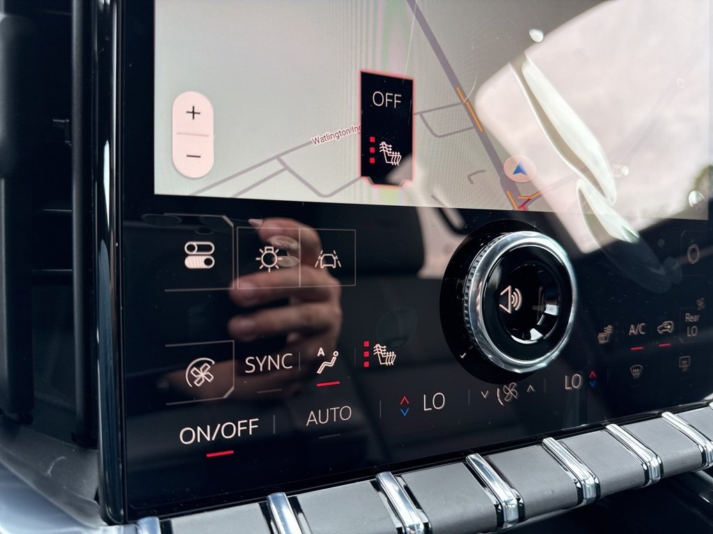 2025 Gmc Acadia AT4 photo 18
