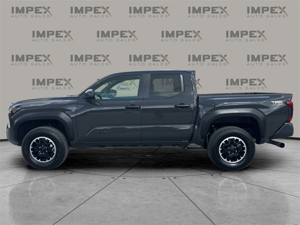 2025 Toyota Tacoma TRD Sport photo 2