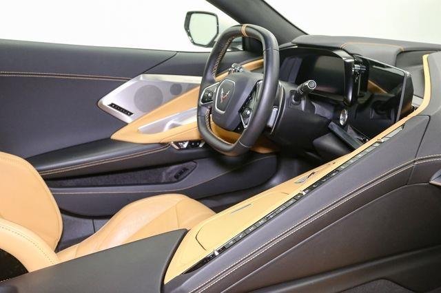 2021 Chevrolet Corvette Stingray 2LT photo 21