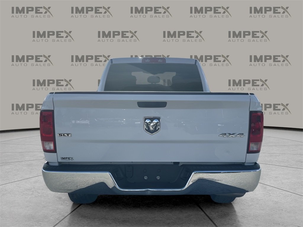 2024 Ram 1500 Classic SLT photo 3