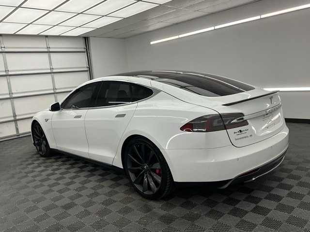 2014 Tesla Model S photo 19