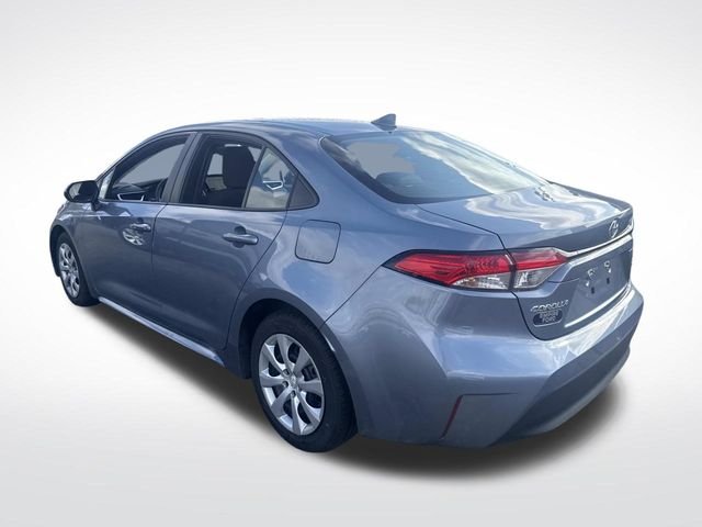 2023 Toyota Corolla LE photo 3