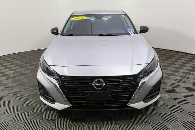 2024 Nissan Altima 2.5 SV photo 2