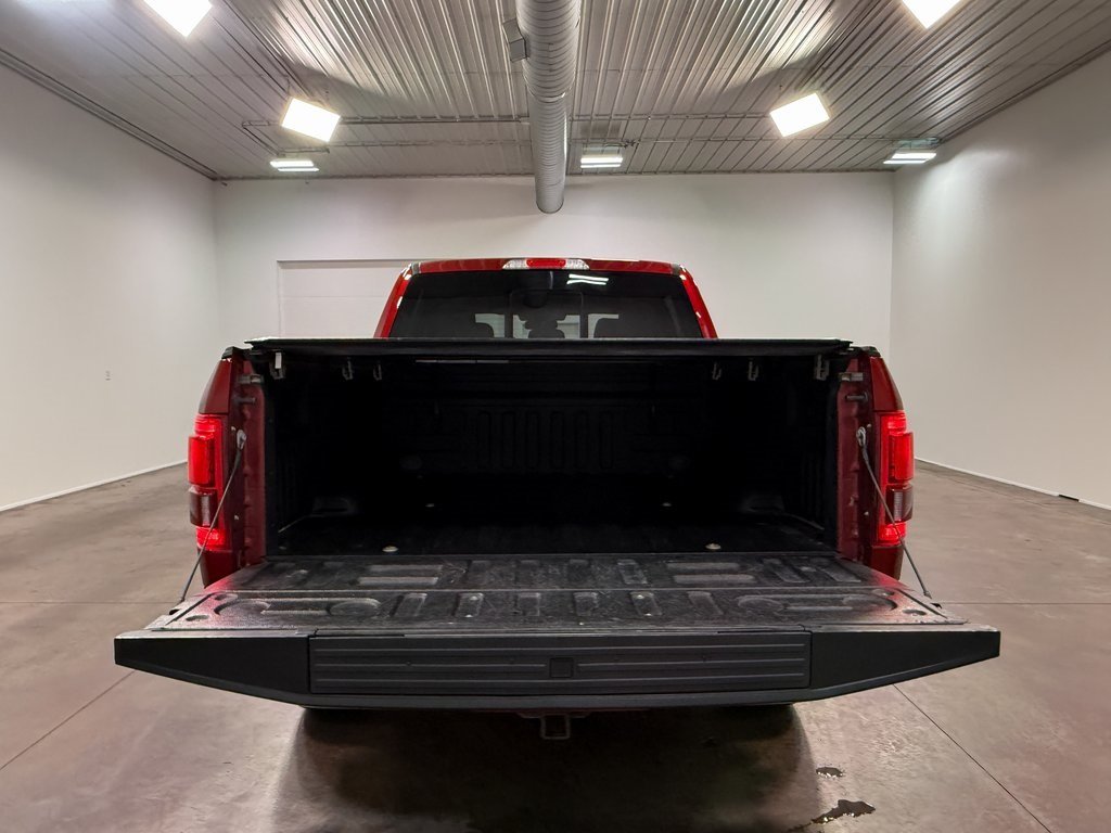 2016 Ford F-150 Lariat photo 22