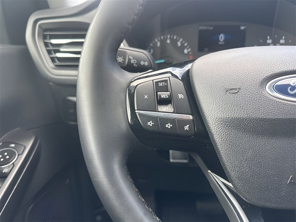 2022 Ford Escape SEL photo 14