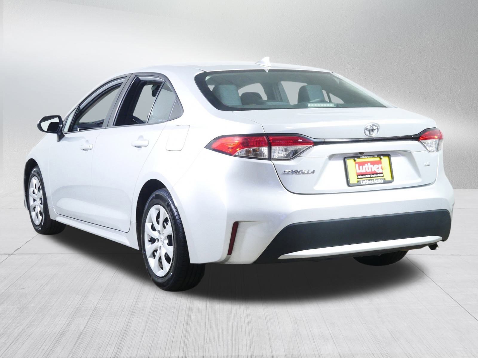 2022 Toyota Corolla LE photo 5