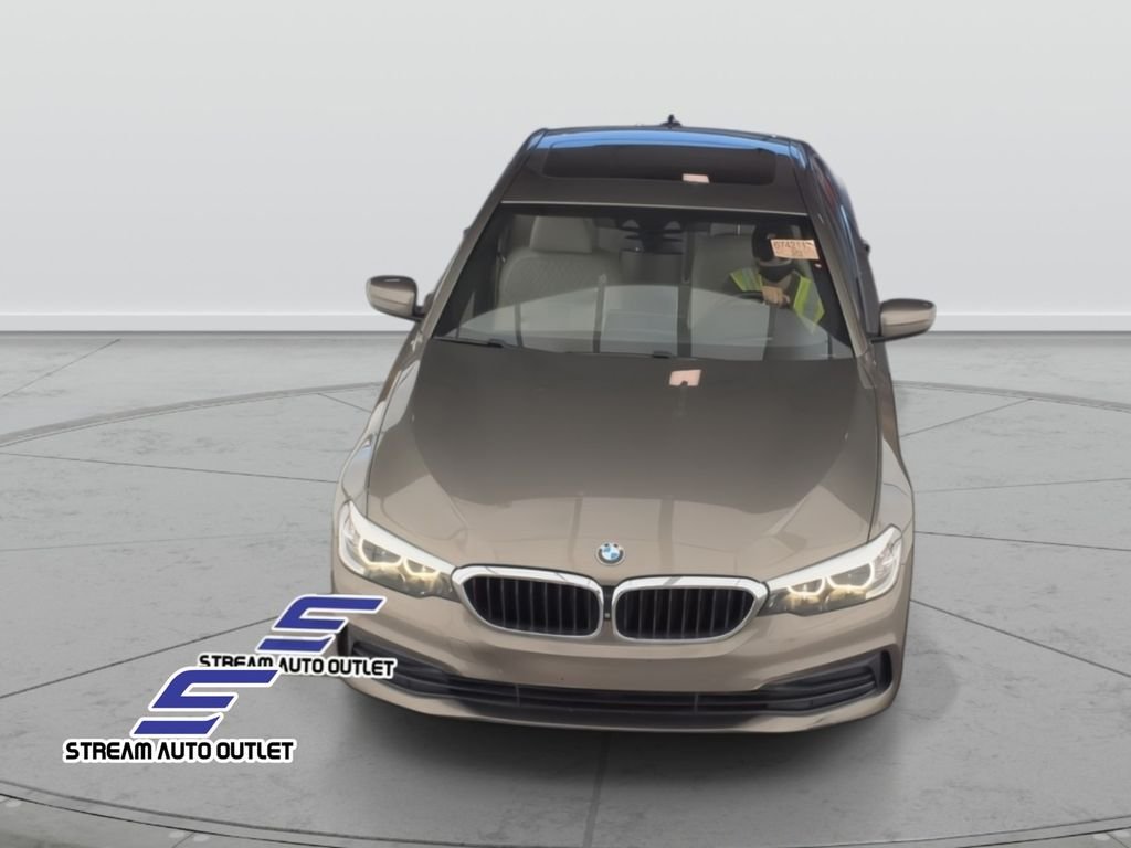 2019 Bmw 530i Sedan photo 2