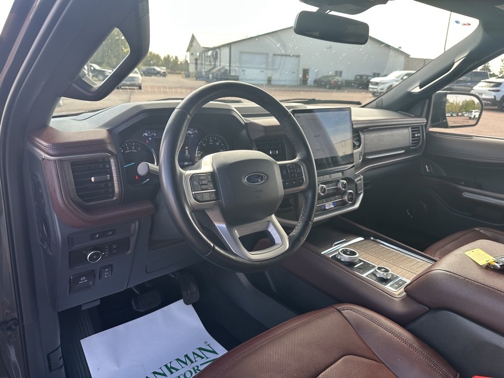2023 Ford Expedition MAX Limited photo 13