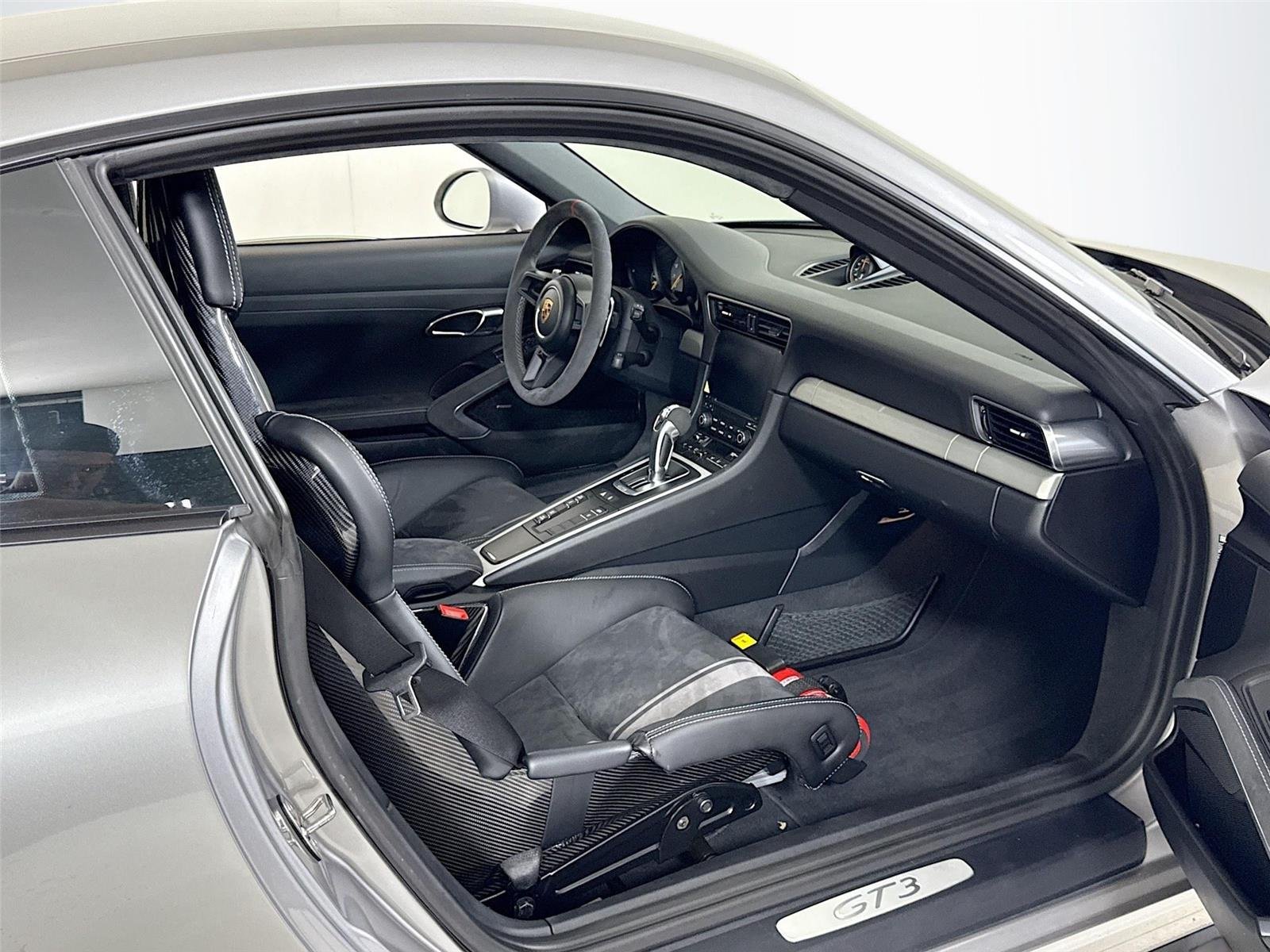 2018 Porsche 911 GT3 photo 26