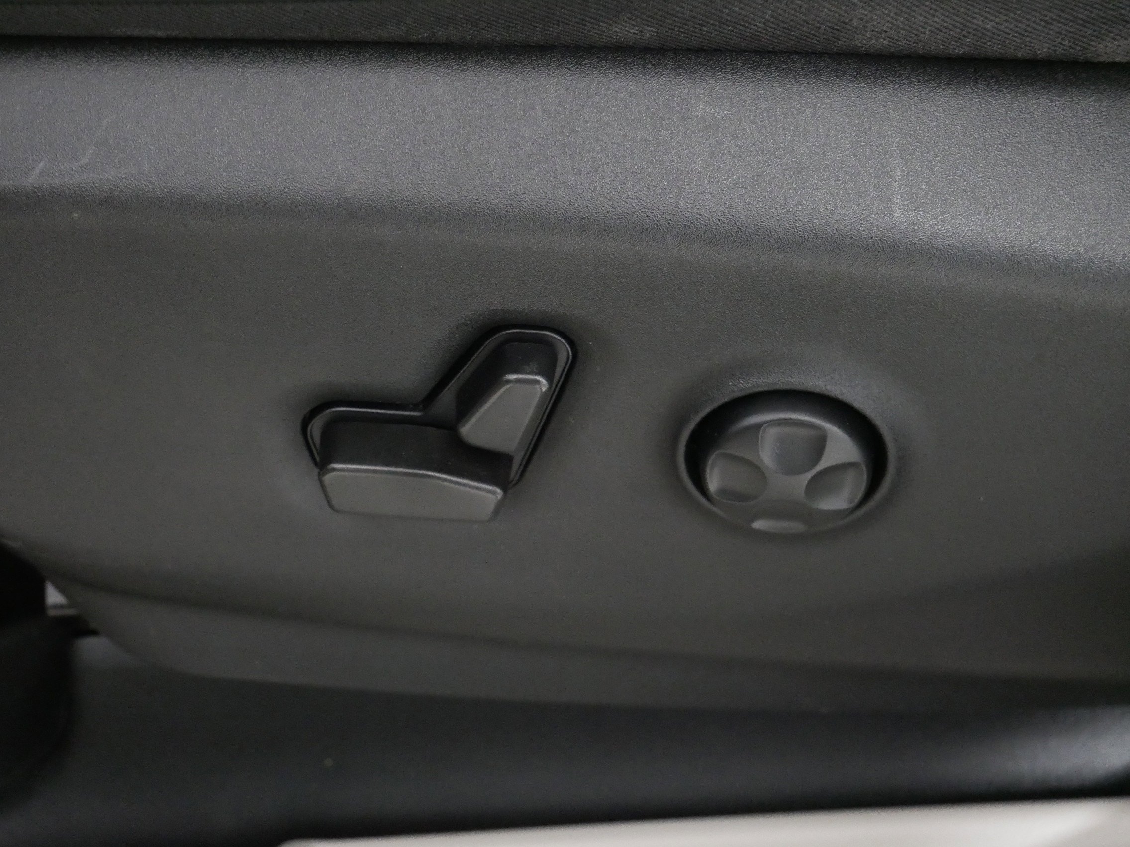 2022 Chrysler Pacifica Hybrid Touring L photo 18