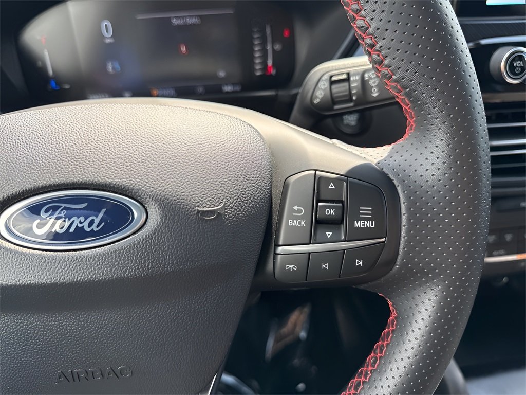 2024 Ford Escape ST-Line photo 14