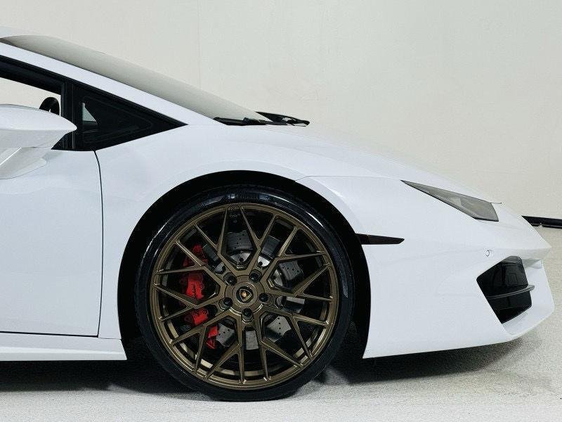 2019 Lamborghini Huracan photo 23