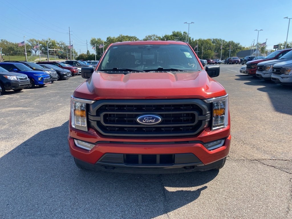 2023 Ford F-150 XLT photo 2