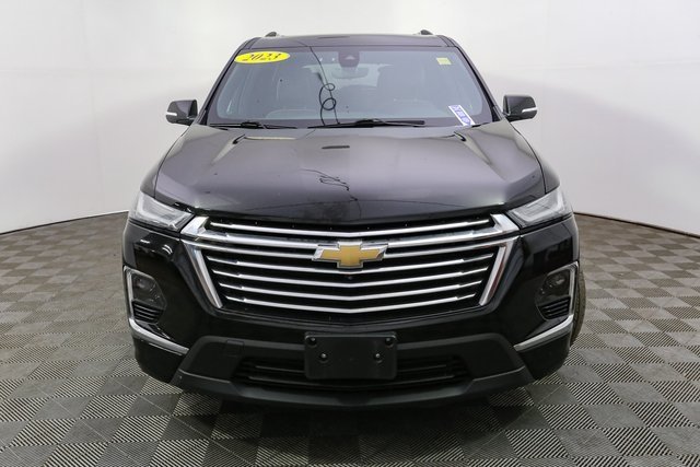 2023 Chevrolet Traverse Premier photo 2