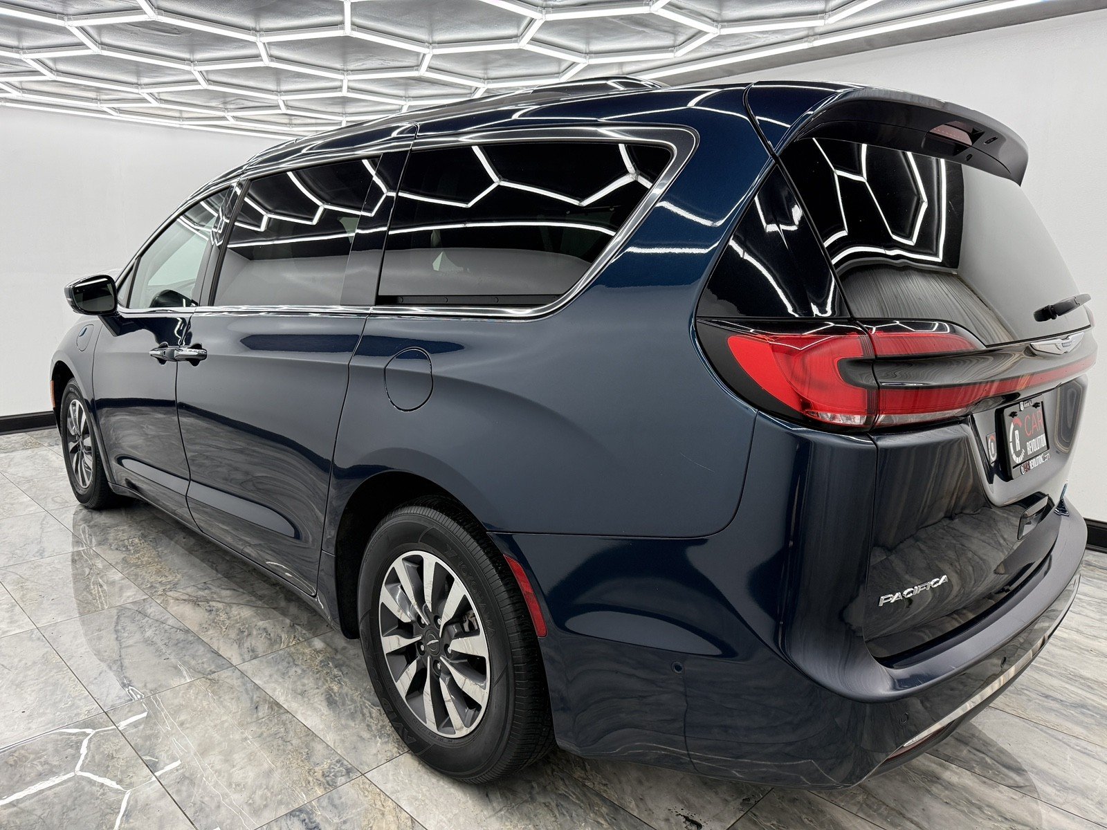 2021 Chrysler Pacifica Touring L photo 4