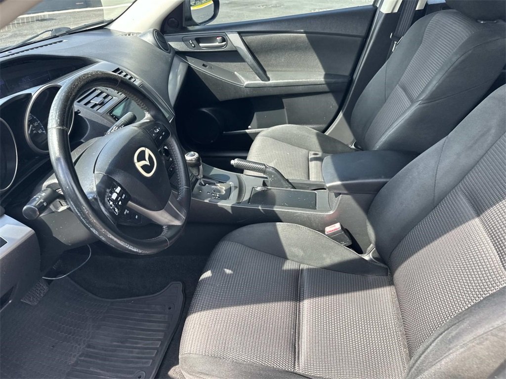 2012 Mazda Mazda3 Touring photo 11